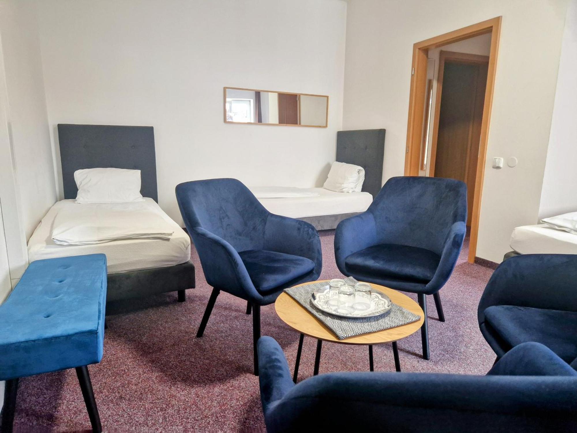 Family Hotel Maxim Beroun  Buitenkant foto